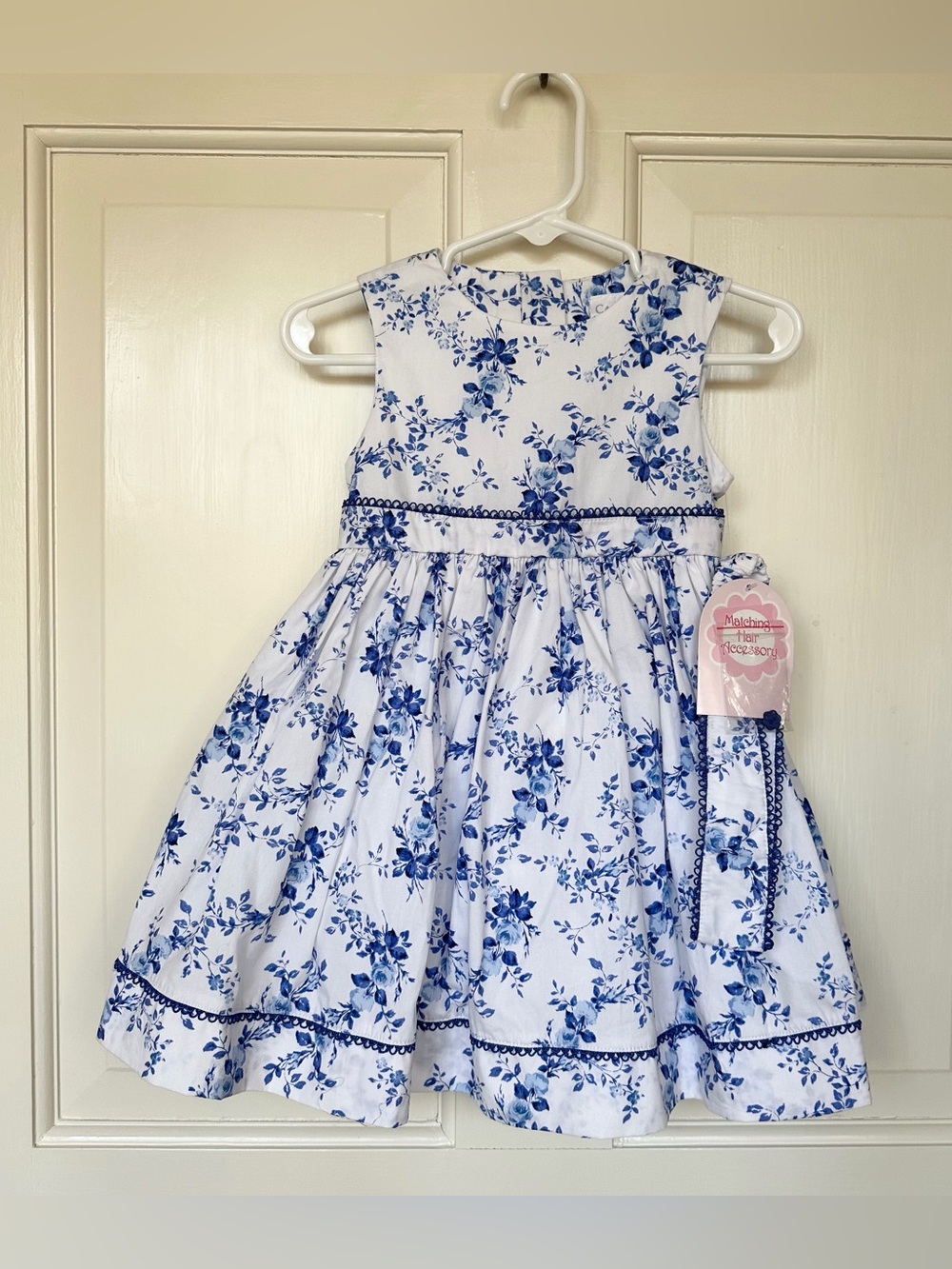 Camilla Girls 12M White Blue Floral Sleeveless Party Dress for Girls Formal